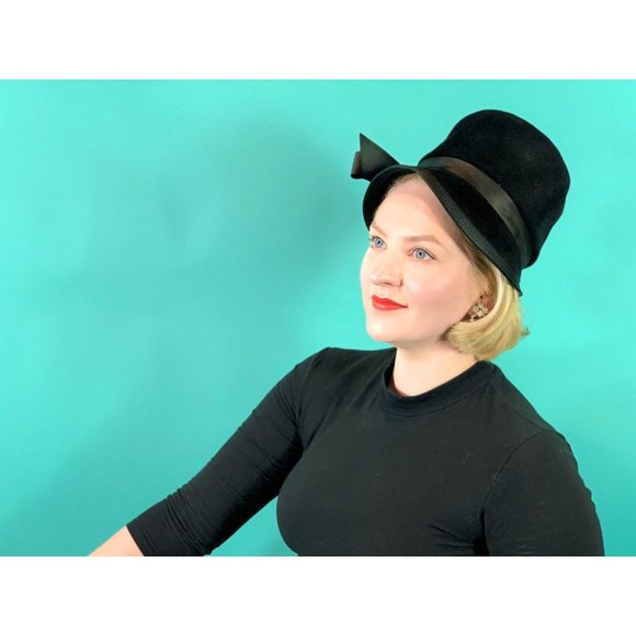 Vintage 1950s Bucket Hat Luxuria Black Satin Bow Tall Hat - Picture 2 of 10